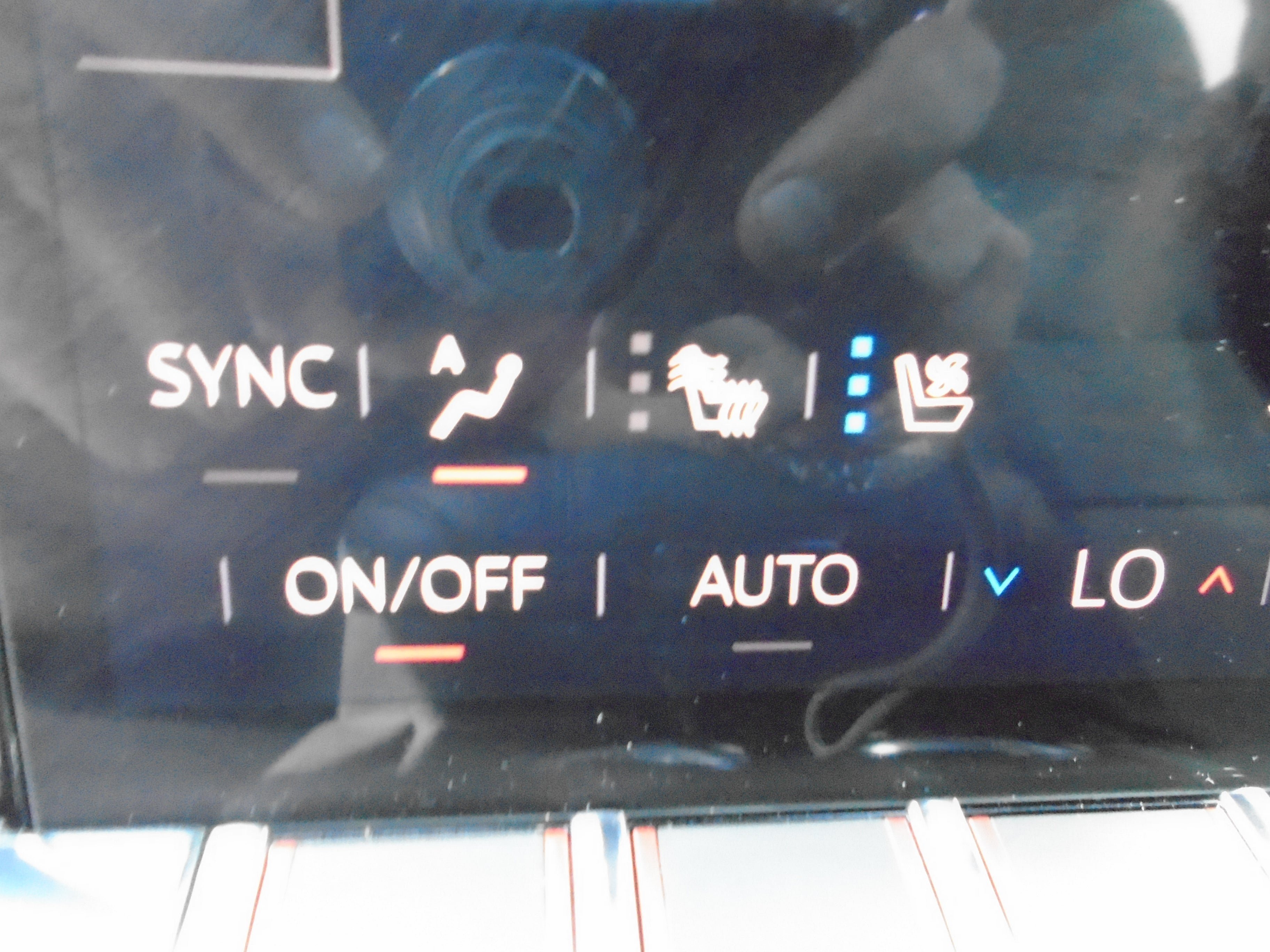Used 2025 GMC Yukon AT4 AWD/4WD image 71