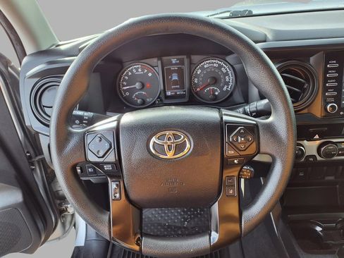 Used 2022 Toyota Tacoma SR image 12