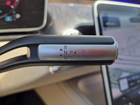 Certified 2022 Mercedes-Benz S 500 4MATIC image 15