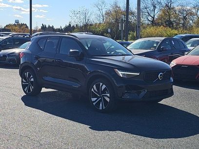 Used 2024 Volvo XC40 B5 Plus w/ Protection Package Premier