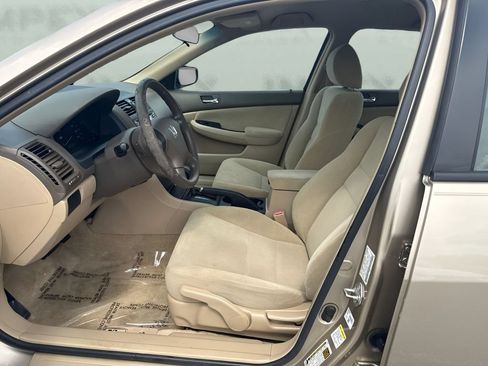 Used 2006 Honda Accord VP image 5