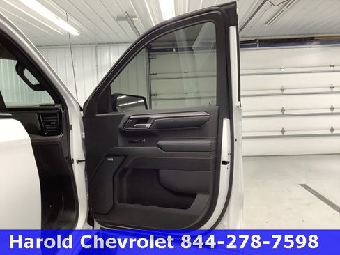 Used 2024 GMC Sierra 1500 AT4 w/ AT4 Preferred Package image 10