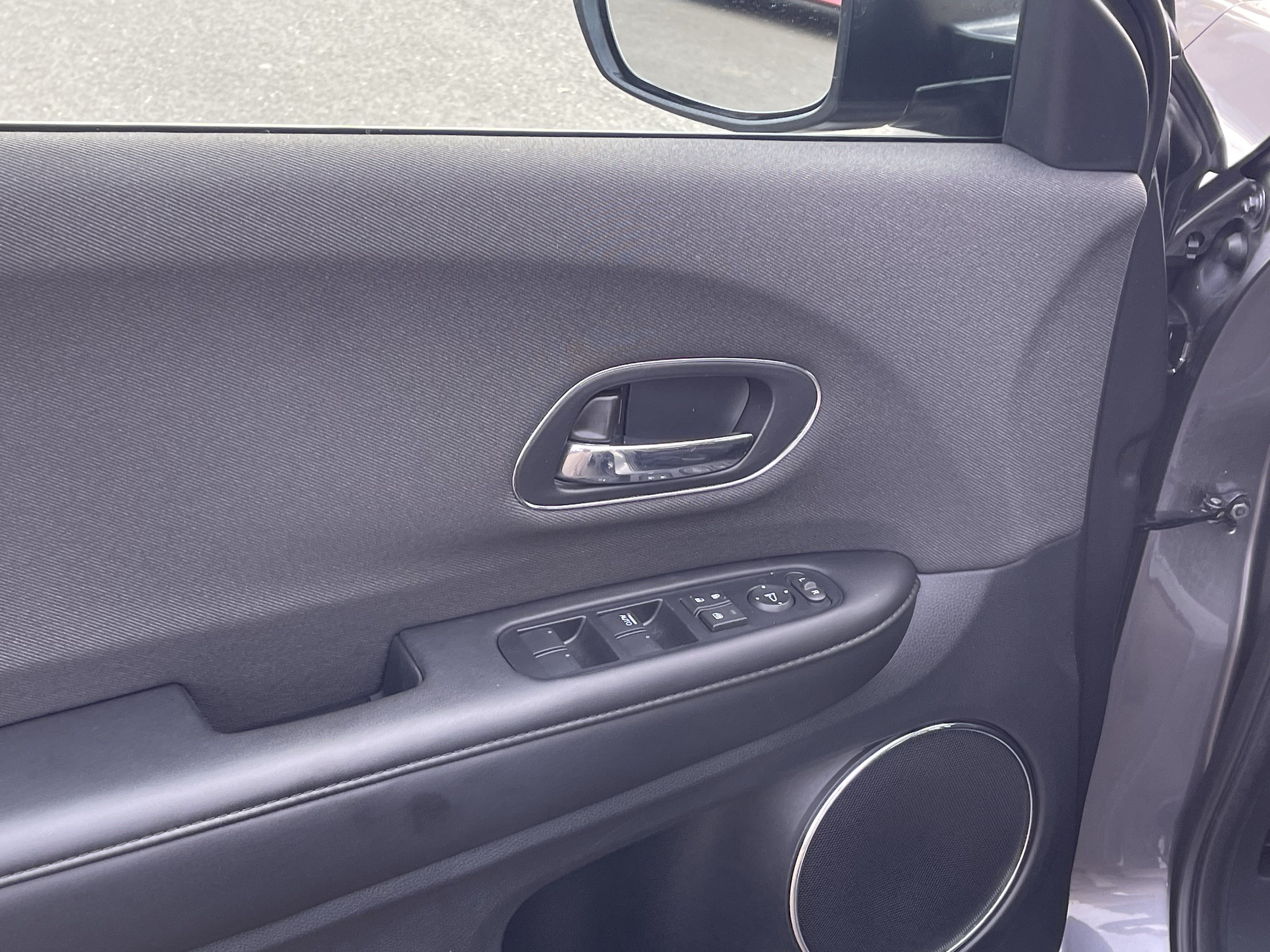 Used 2020 Honda HR-V EX image 18