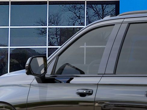 New 2026 Chevrolet Suburban RST image 12