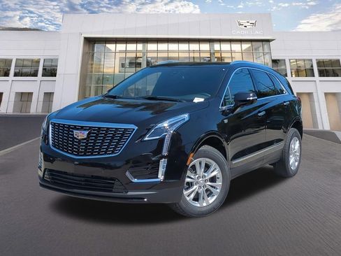 Used 2026 Cadillac XT5 Luxury w/ LPO, Floor Liner Package FWD image 1