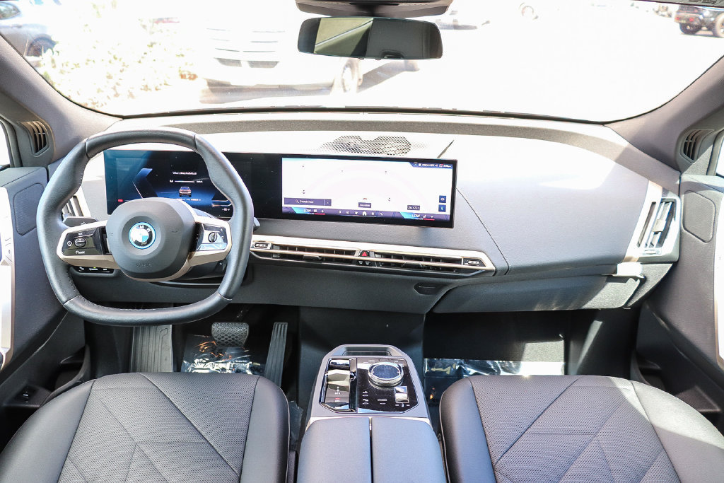 Certified 2025 BMW iX xDrive50 w/ Sport Package AWD/4WD image 12