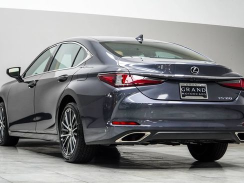 Used 2025 Lexus ES 350 w/ Premium Package FWD image 10