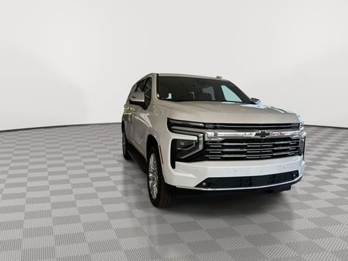New 2025 Chevrolet Suburban Premier image 2