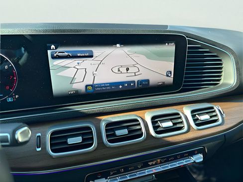 Used 2025 Mercedes-Benz GLE 350 4MATIC image 18