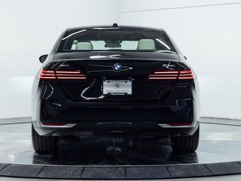 Certified 2025 BMW 530i xDrive 530i xDrive w/ Premium Package image 7