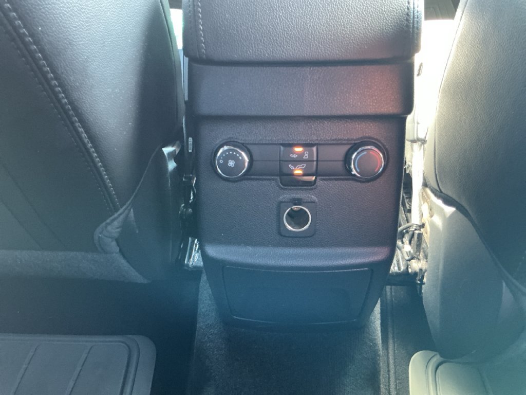 Used 2017 Ford Explorer XLT w/ Equipment Group 202A FWD image 28