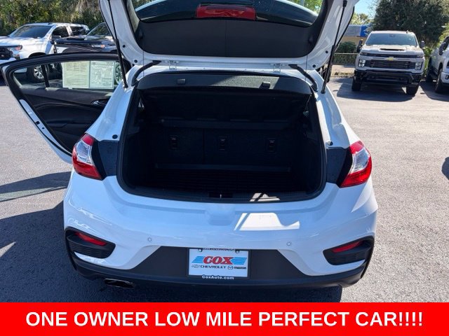 Used 2018 Chevrolet Cruze Premier FWD image 16