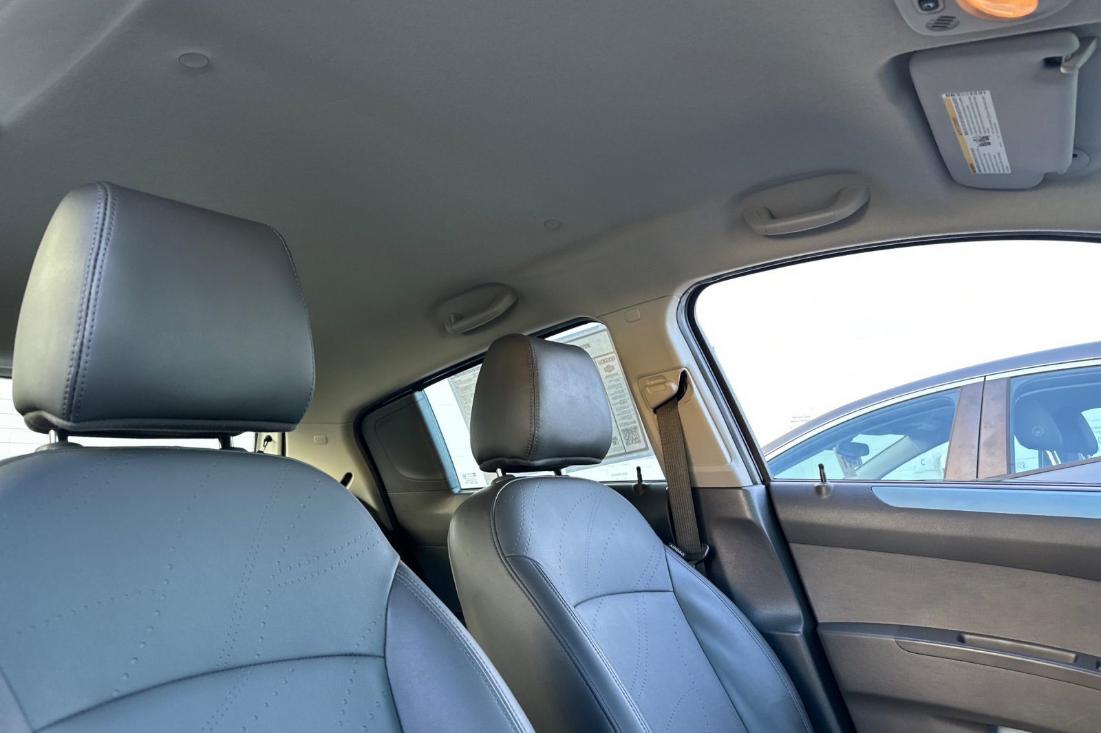 Used 2014 Chevrolet Spark LT FWD image 21