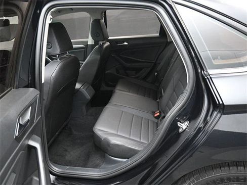 Used 2021 Volkswagen Jetta SE image 29