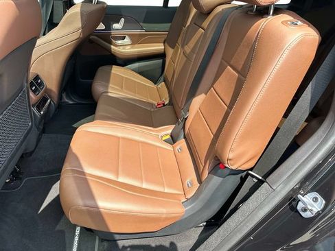 Certified 2024 Mercedes-Benz GLS 450 4MATIC image 11