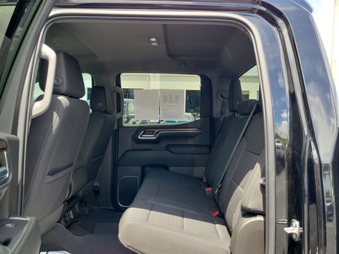 Used 2023 Chevrolet Silverado 1500 LT w/ Protection Package RWD image 10