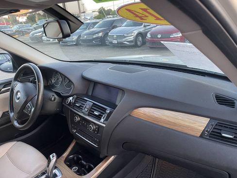 Used 2014 BMW X3 xDrive28i AWD/4WD image 9