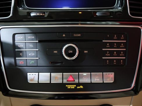 Used 2019 Mercedes-Benz GLS 450 4MATIC image 28