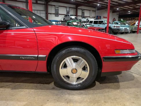 Used 1988 Buick Reatta Coupe FWD image 11