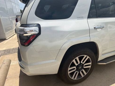 Used 2017 Toyota 4Runner Limited AWD/4WD image 6