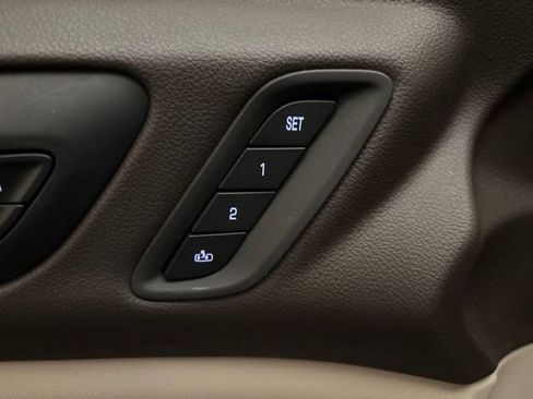 Used 2019 GMC Acadia Denali w/ Technology Package AWD/4WD image 11