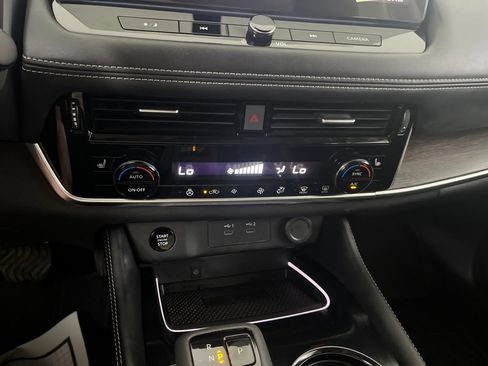 Used 2025 Nissan Rogue Platinum AWD/4WD image 73