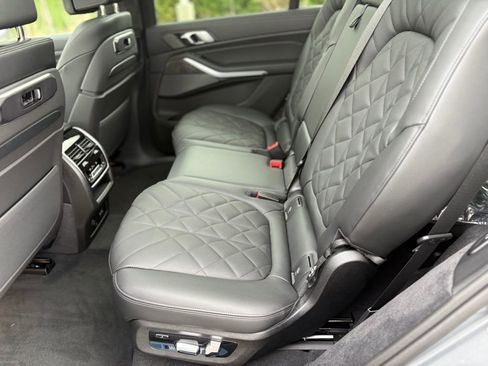 Used 2026 BMW X7 xDrive40i w/ M Sport Package image 19