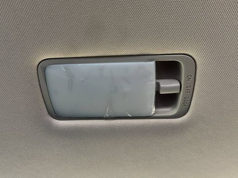 Used 2025 Nissan Pathfinder Platinum FWD image 28