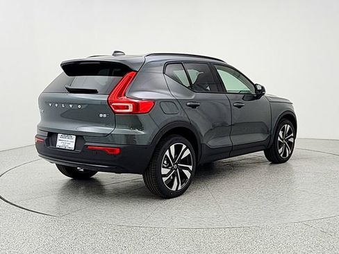 New 2026 Volvo XC40 B5 Plus w/ Climate Package AWD/4WD image 5