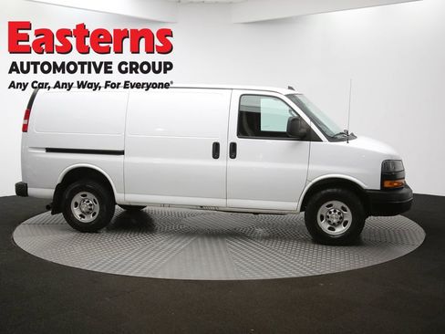 Used 2021 Chevrolet Express 2500 w/ Driver Convenience Package RWD image 43