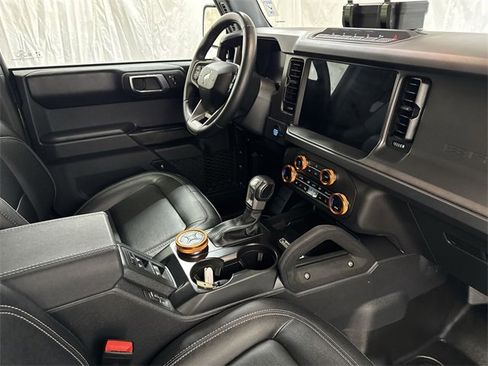 Used 2025 Ford Bronco Badlands image 27