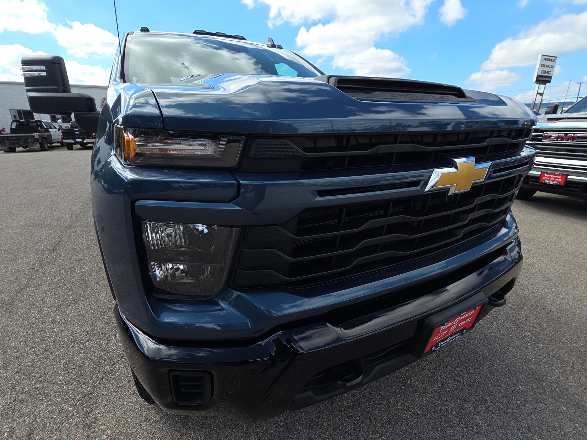 New 2026 Chevrolet Silverado 2500 Custom AWD/4WD image 12