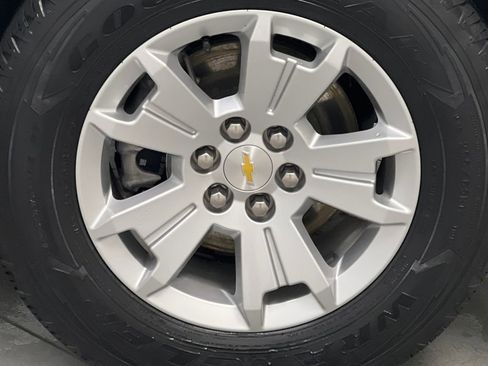 Used 2022 Chevrolet Colorado LT w/ Fleet Safety Package image 52