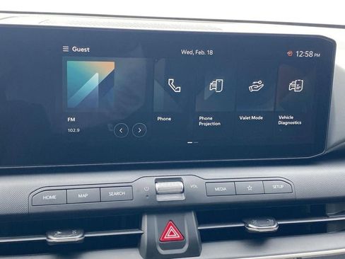New 2025 Kia K4 FWD image 9
