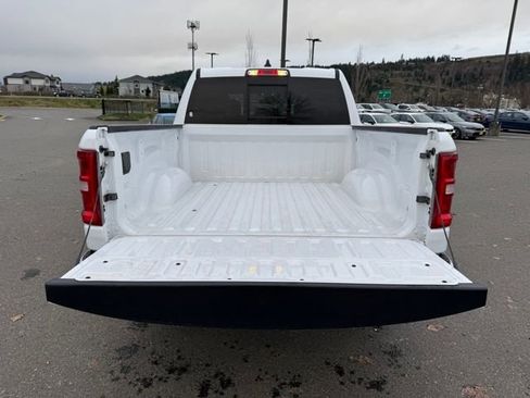 Used 2025 RAM 1500 Laramie image 16