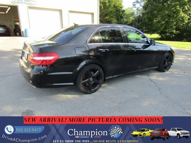 Used 2010 Mercedes-Benz E 550 Sedan image 4