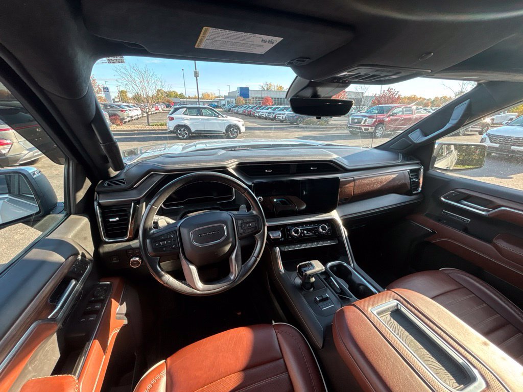Used 2022 GMC Sierra 1500 Denali Ultimate AWD/4WD image 9
