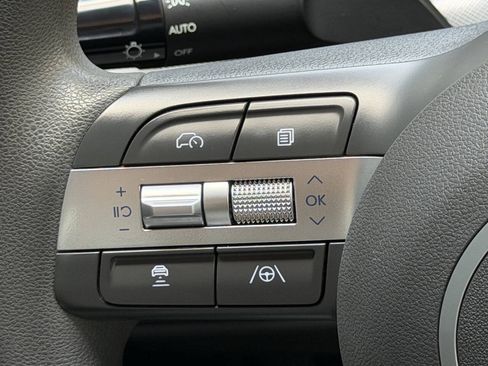 Used 2025 Hyundai Sonata SE FWD image 22