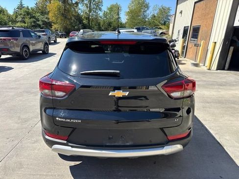 Used 2024 Chevrolet TrailBlazer LT w/ Convenience Package FWD image 6