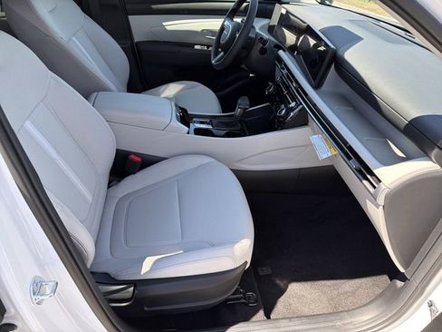 New 2026 Hyundai Tucson SEL image 13