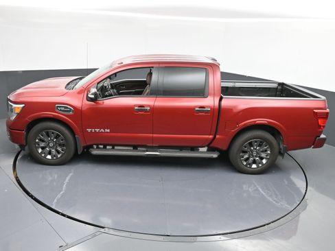 Used 2017 Nissan Titan Platinum Reserve image 33