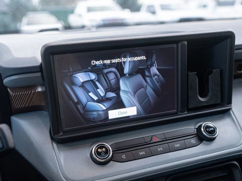 Used 2024 Ford Maverick Lariat w/ 4K Tow Package image 39