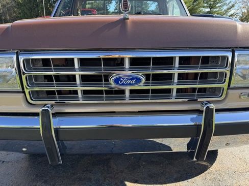 Used 1990 Ford F150 2WD Regular Cab image 39