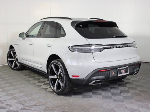 Certified 2026 Porsche Macan image 3