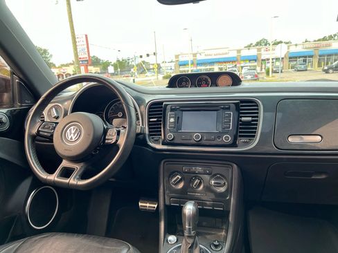 Used 2013 Volkswagen Beetle R-Line image 12