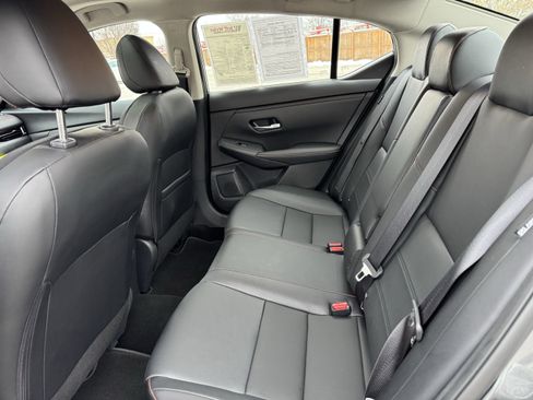 Certified 2025 Nissan Sentra SR w/ SR Premium Package image 33