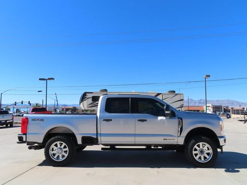 Used 2024 Ford F250 XLT image 9