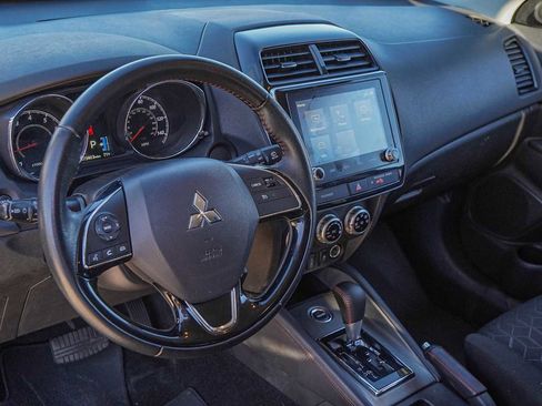 Used 2021 Mitsubishi Outlander Sport LE image 9
