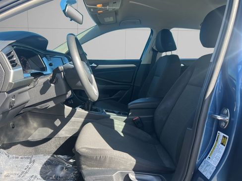 Used 2019 Volkswagen Jetta S w/ Driver Assistance Package image 9