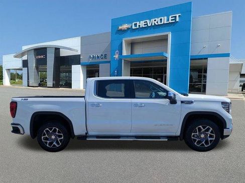 New 2026 GMC Sierra 1500 SLT w/ SLT Premium Plus Package AWD/4WD image 3